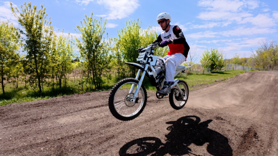 Speed King Unleashed! Hikeep MAD: The Ultimate Electric Dirt Bike with 52 MPH Top Speed and 240-Mile Range 